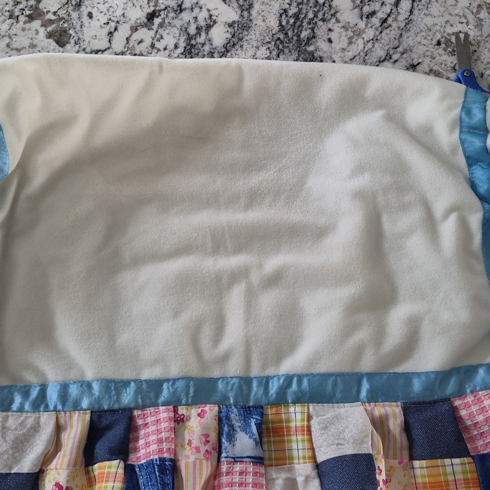 Sewing Machine Cover Patchwork Cat Design - Picture 7 of 9